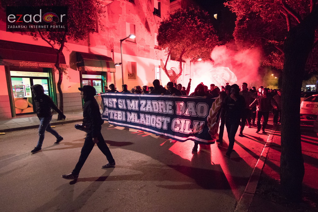 Okupljanje Tornada na Forumu i korteo do Krešinog doma Okupljanje Tornada na Forumu i korteo do Krešinog doma
