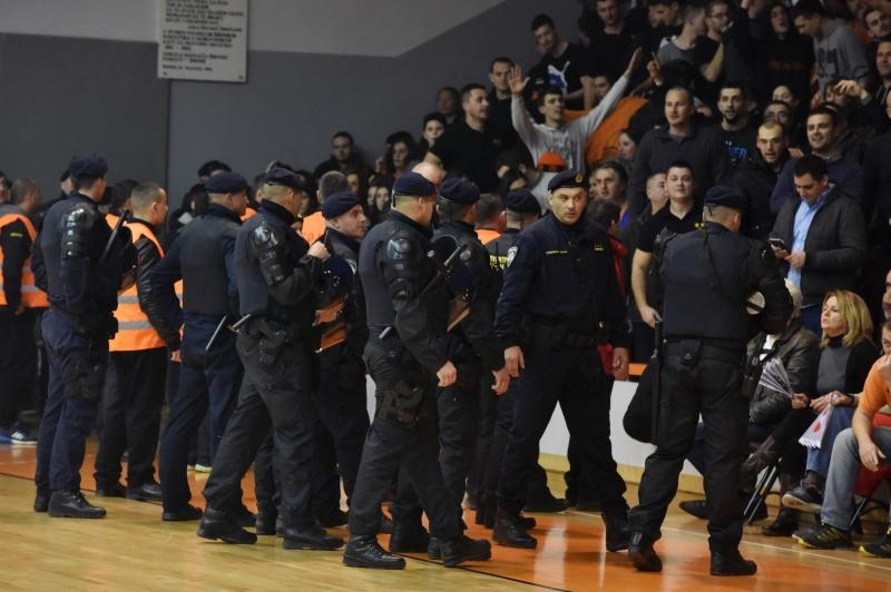 A-1 liga, 15. kolo: GKK Šibenik – KK Zadar 64-53 A-1 liga, 15. kolo: GKK Šibenik – KK Zadar 64-53