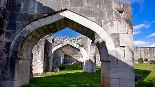 Vrana: Maskovica han, Foto: Leo Banic Vrana: Maskovica han, Foto: Leo Banic
