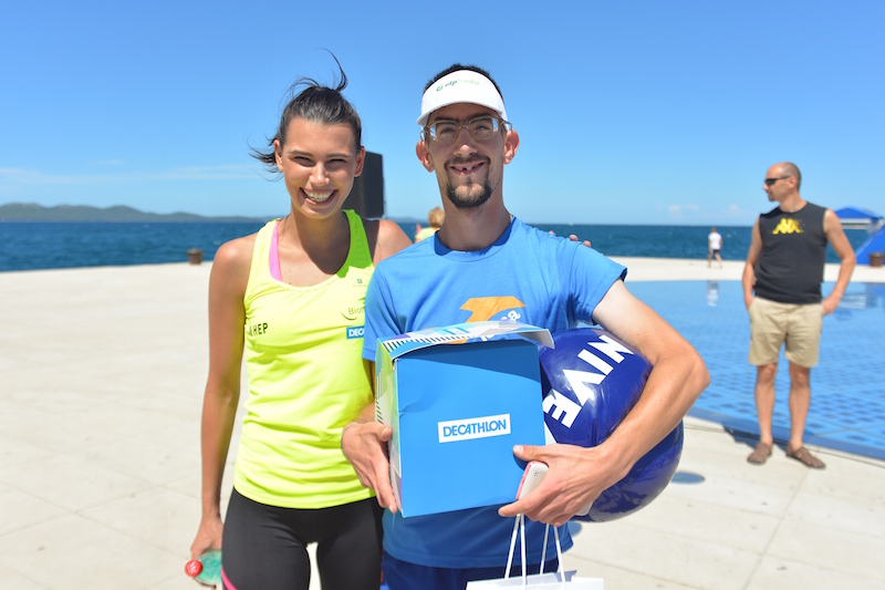 Stotinu vježbača na jutarnjem treningu Aktivne Hrvatske pozdravilo sunce Stotinu vježbača na jutarnjem treningu Aktivne Hrvatske pozdravilo sunce