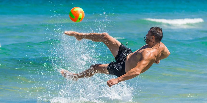 Muškarac na plaži Muškarac na plaži