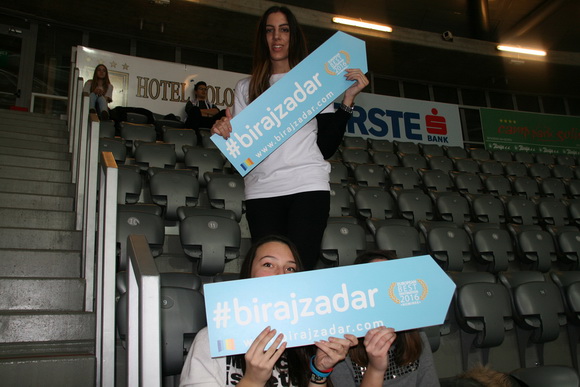 Košarkaši i navijači KK Zadar podržali akciju #birajzadar Košarkaši i navijači KK Zadar podržali akciju #birajzadar