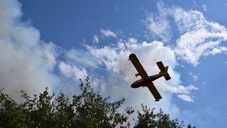 Zračne i kopnene snage gase požar kod Kožina Zračne i kopnene snage gase požar kod Kožina