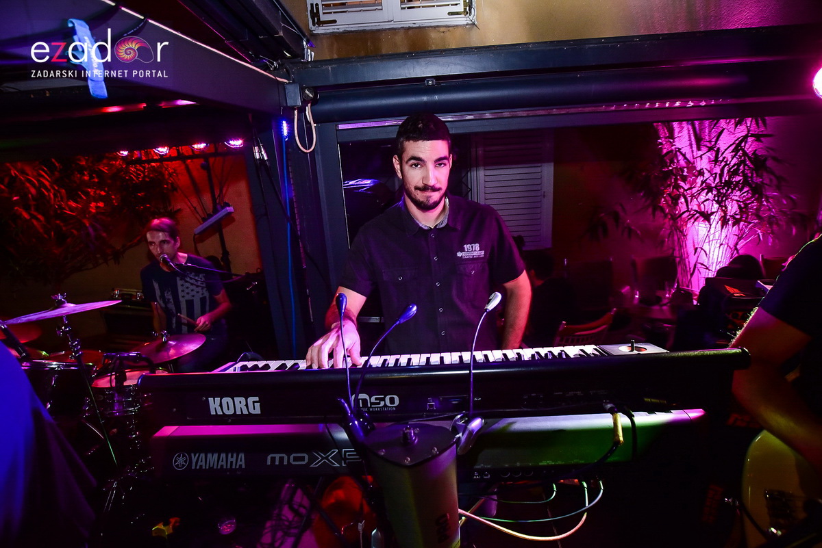 Domenica @ Kult Caffebar