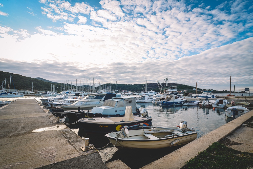 Đir po Sutomišćici Đir po Sutomišćici