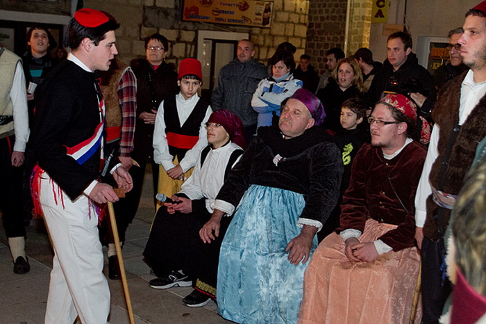 Paški karneval 2012, Foto: Leo Banić