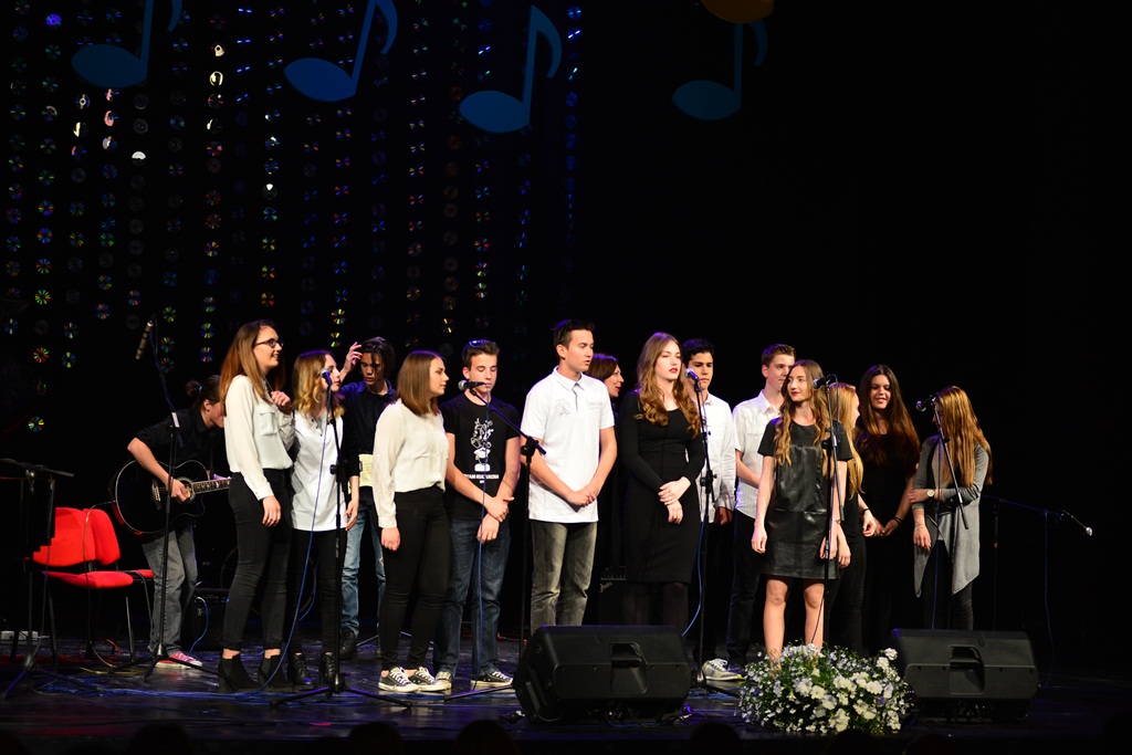 MIOC za Davida: Humanitarni koncert gimnazije Franje Petrića u HNK Zadar