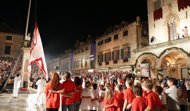 10.07.2013., Dubrovnik – Svecano otvorene 64. Dubrovacke ljetne igre. Borut Pahor, Ivo Josipovic, Andrea Zlatar.Photo: Grgo Jelavic/PIXSELL
