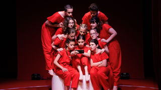 Igrajmo se: Zabranjeno mlađima od 15 strana A