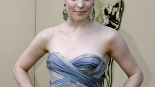 82. Red Carpet Oscara (oscar.go.com)