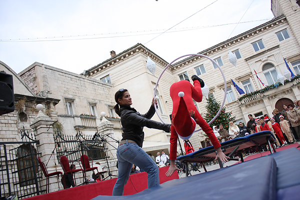 Image 1032339 (auto)