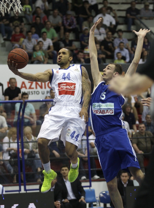 Zagreb, 040512.
KC Drazen Petrovic.
Kosarkaska utakmica Liga za prvaka ( prvenstvo Hrvatske ) 12.kolo Cibona – Zadar.
Na slici: Zachary Wright 44, Ante Delas 15.
Foto: Nenad Dugi / CROPIX Zagreb, 040512.
KC Drazen Petrovic.
Kosarkaska utakmica Liga za prvaka ( prvenstvo Hrvatske ) 12.kolo Cibona – Zadar.
Na slici: Zachary Wright 44, Ante Delas 15.
Foto: Nenad Dugi / CROPIX