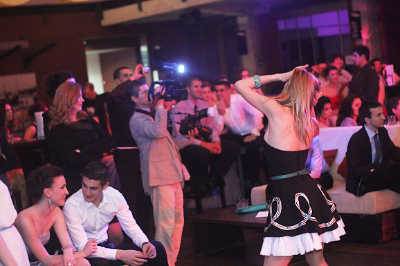 Maturalna večer Gimnazije Vladimira Nazora (foto:Saša Čuka) Maturalna večer Gimnazije Vladimira Nazora (foto:Saša Čuka)