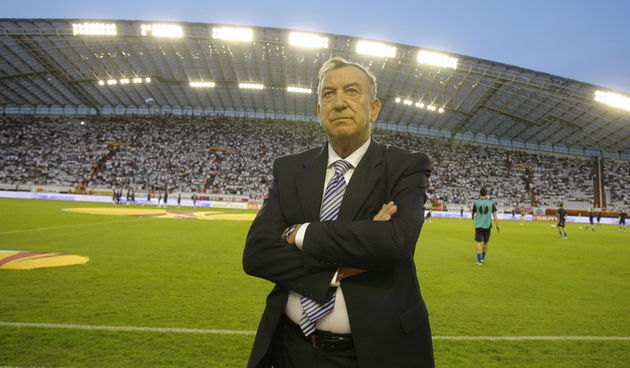 Split, 300910. Stadion Poljud. Nogometna utakmica drugog kola Europske lige,  Hajduk – Anderlecht. Na slici: trener Hajduka Stanko Poklepovic. Foto: Duje Klaric / CROPIX