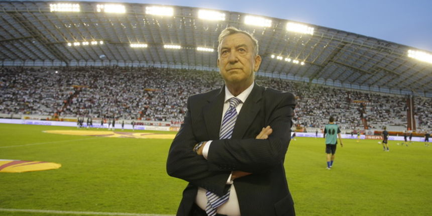Split, 300910. Stadion Poljud. Nogometna utakmica drugog kola Europske lige, Hajduk – Anderlecht. Na slici: trener Hajduka Stanko Poklepovic. Foto: Duje Klaric / CROPIX Split, 300910. Stadion Poljud. Nogometna utakmica drugog kola Europske lige, Hajduk – Anderlecht. Na slici: trener Hajduka Stanko Poklepovic. Foto: Duje Klaric / CROPIX