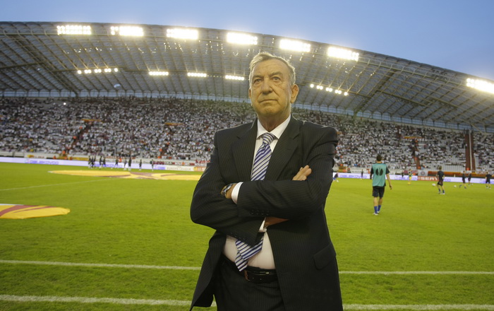 Split, 300910. Stadion Poljud. Nogometna utakmica drugog kola Europske lige, Hajduk – Anderlecht. Na slici: trener Hajduka Stanko Poklepovic. Foto: Duje Klaric / CROPIX Split, 300910. Stadion Poljud. Nogometna utakmica drugog kola Europske lige, Hajduk – Anderlecht. Na slici: trener Hajduka Stanko Poklepovic. Foto: Duje Klaric / CROPIX