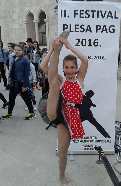 Plesni spektakl prvog dana 2. “Festivala plesa – Pag 2016” Plesni spektakl prvog dana 2. “Festivala plesa – Pag 2016”