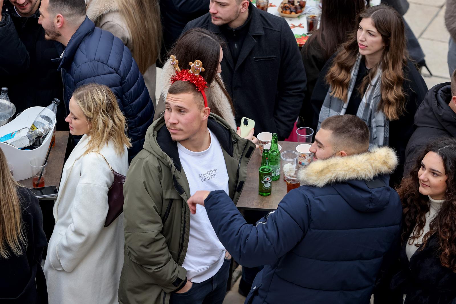 Badnje jutro u gradu, 24. prosinca 2024. Badnje jutro u gradu, 24. prosinca 2024.