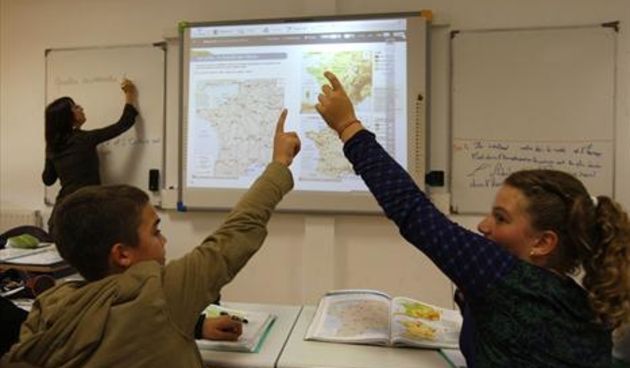 Pametna ploča, učionica, škola (Cropix)