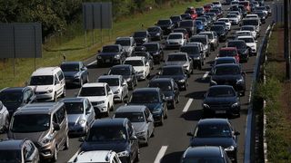 Gužve na naplatnim kućicama Lučko u smjeru mora