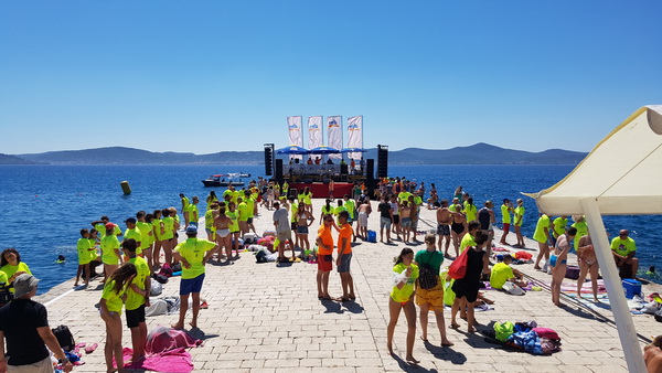 Sasvim osoban doživljaj – 10. dm Millennium Jump sa zadarske rive. Foto: Mladen Malik Barba Sasvim osoban doživljaj – 10. dm Millennium Jump sa zadarske rive. Foto: Mladen Malik Barba