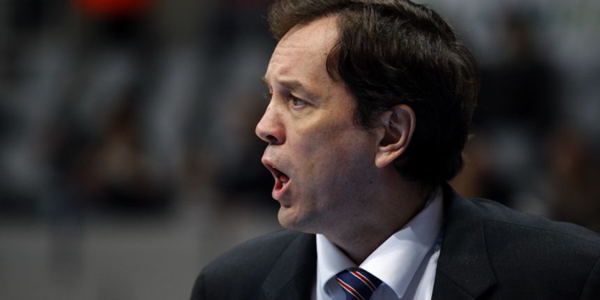 Zadar, 071210. Dvorana Kresimira Cosica. 4. kolo EuroChallenge kupa.  Kosarkaska utakmica KK Zadar – KK Pinar Karsiyaka.  Na slici trener Zadra Daniel Jusup.  Foto: Jure Miskovic / CROPIX