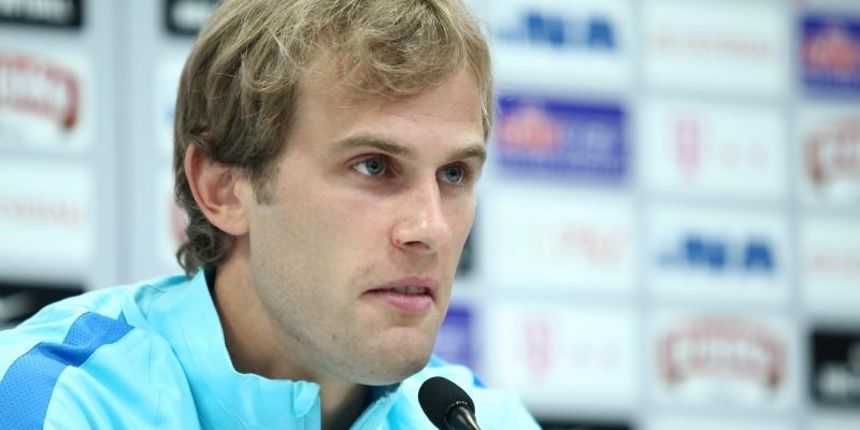 Deauville, Francuska – Ivan Strinic na konferenciji za medije hrvatske nogometne reprezentacije u Media centru – Palais Omnisports osvrnuo se protekle dogadjaja na terenu i izvan njega. Photo: Sanjin Strukic/PIXSELL Deauville, Francuska – Ivan Strinic na konferenciji za medije hrvatske nogometne reprezentacije u Media centru – Palais Omnisports osvrnuo se protekle dogadjaja na terenu i izvan njega. Photo: Sanjin Strukic/PIXSELL