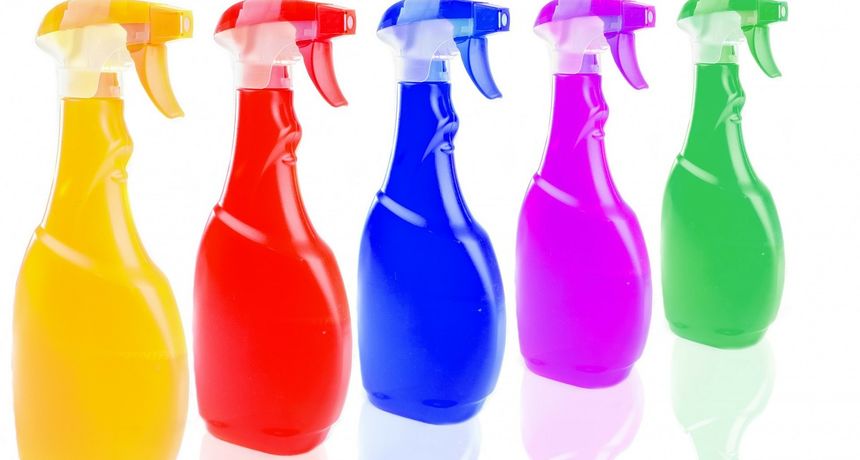 Iako bi još desetak stvari moglo biti na popisu (tipkovnica, torbica, ključevi automobila…) morate znati da mnoga sredstva za definfekciju sadrže kemikalije povezane s rakom