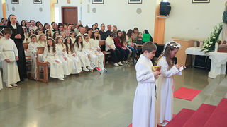 Bibinje: sakrament Prve pričesti, foto-L. Banić Bibinje: sakrament Prve pričesti, foto-L. Banić