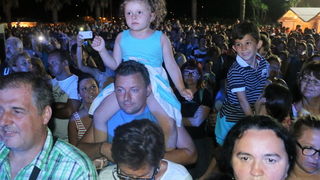 Virsko ljeto 2016: Tomislav Bralić i klapa Intrade oduševili 12 tisuća obožavatelja na virskoj rivi Virsko ljeto 2016: Tomislav Bralić i klapa Intrade oduševili 12 tisuća obožavatelja na virskoj rivi