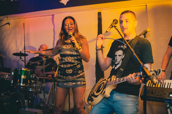 Ana Nikolić @ Hitch bar, 2.5.2015. (Foto: Ivan Toman)
