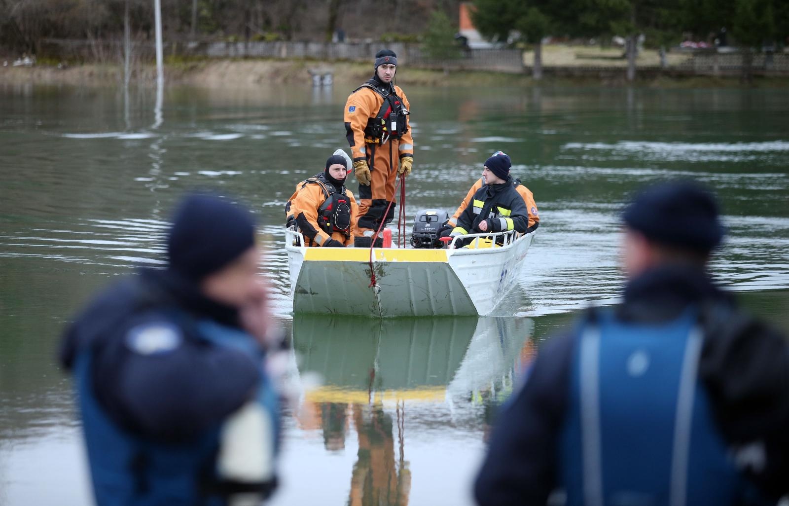 Na području Kosinja proglašeno izvanredno stanje obrane od poplava Na području Kosinja proglašeno izvanredno stanje obrane od poplava