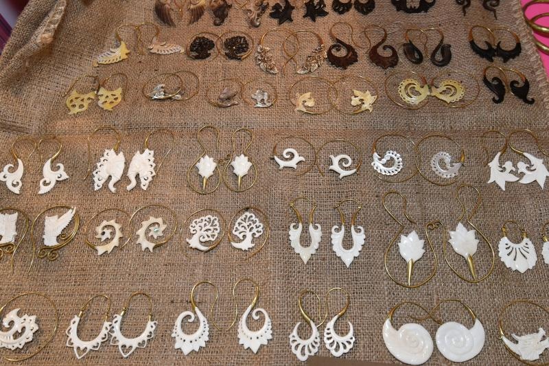 U Domu branitelja poceo 14. HAND MADE FEST – Festival rucnih izrada, mastovitosti i dizajna. I ove se godine u svih 5 dvorana Doma branitelja, 200-ak izlagaca, od kojih i 20% muskaraca, tri dana promice i promovira jedinstvene vrijednosti rucnih izrada, p U Domu branitelja poceo 14. HAND MADE FEST – Festival rucnih izrada, mastovitosti i dizajna. I ove se godine u svih 5 dvorana Doma branitelja, 200-ak izlagaca, od kojih i 20% muskaraca, tri dana promice i promovira jedinstvene vrijednosti rucnih izrada, p