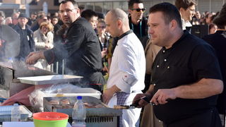 Velikom gastro-eno feštom na Forumu završen 2. “Tuna, Sushi & Wine Festival” Velikom gastro-eno feštom na Forumu završen 2. “Tuna, Sushi & Wine Festival”