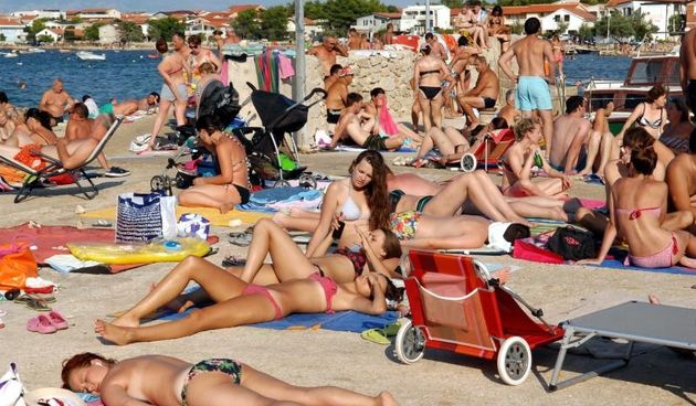 Đir virskim plažama 8. kolovoza 2014. Foto: Damir Špehar/PIXSELL