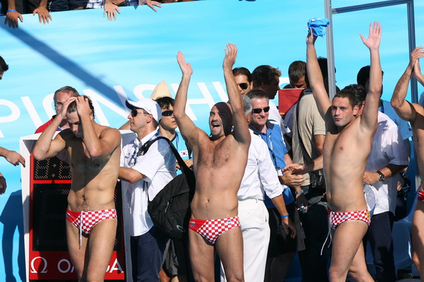 Rim, 010809. 
13 Svjetsko prvenstvo Rim 2009.?Vaterpolo utakmica za trece mjesto :  Hrvatska – Amerika
Na fotografiji hrvatski reprezentativci slave osvajanje broncane medalje.
Foto: Vladimir Dugandzic / CROPIX