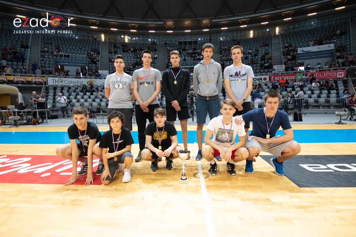 Polufinale doigravanja HT Premijer lige, 1. utakmica: KK Zadar – KK Cibona 89-78