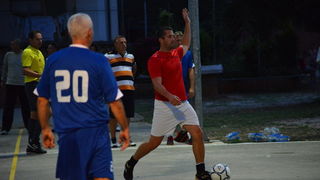 U povodu blagdana Kraljice Mira u Stanovima odigrana utakmica između liječnika i predstavnika Gradske uprave, Foto: Iva Perinčić