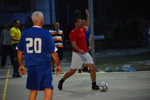 U povodu blagdana Kraljice Mira u Stanovima odigrana utakmica između liječnika i predstavnika Gradske uprave, Foto: Iva Perinčić