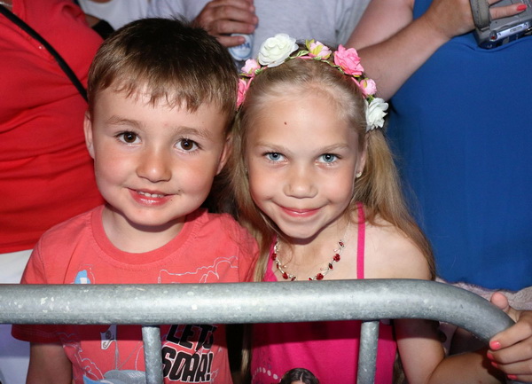 Virsko ljeto 2016: Dražen Zečić Zeko i Banana Band raspjevali i rasplesali Vir