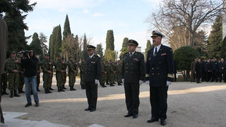 Polaganje vijenaca za poginule branitelje u VRA Maslenica, Foto: Saša Čuka
