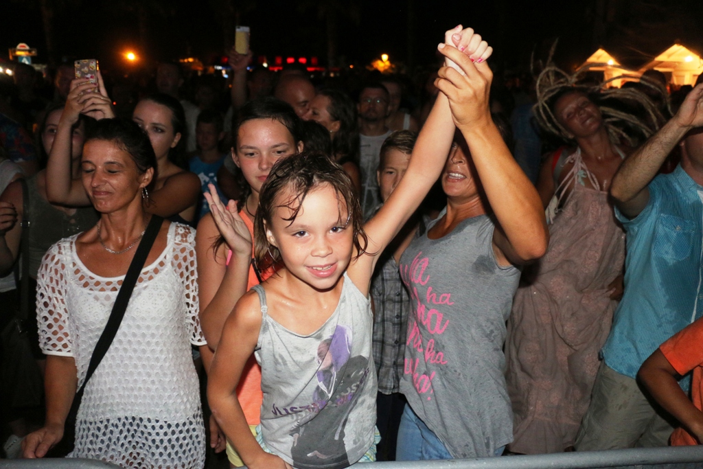 S Alenom Islamovićem po pljusku pjevalo šest tisuća Virana