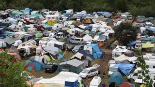 20.08.2015., Slunj – U Primislju kod Slunja vec tradicionalno odrzava se Momento Demento Psychedelic Music and Art festival koji je ove godine posjetio oko 6 tisuca ljubitelja ove vrste zabave. Posjetitelji su dosli iz cijele Europe, Amerike, Brazila. F 20.08.2015., Slunj – U Primislju kod Slunja vec tradicionalno odrzava se Momento Demento Psychedelic Music and Art festival koji je ove godine posjetio oko 6 tisuca ljubitelja ove vrste zabave. Posjetitelji su dosli iz cijele Europe, Amerike, Brazila. F