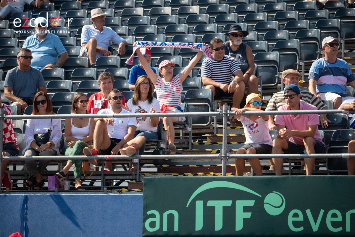 Davis Cup: Vruća navijačka atmosfera u meču Ćilića i Querreya