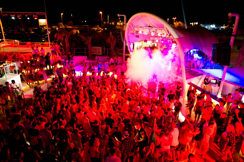 Aquarius: After beach party i Fresh island opening Aquarius: After beach party i Fresh island opening
