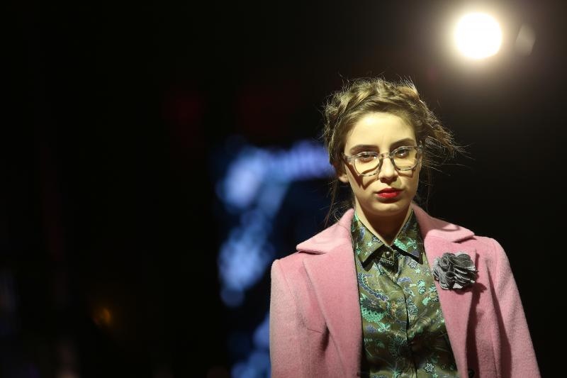 Toyota Fashion week prva večer održana je u ponedjeljak navečer u zagrebačkom Kaptol centru i predstavila zanimljive ideje dizajnera Toyota Fashion week prva večer održana je u ponedjeljak navečer u zagrebačkom Kaptol centru i predstavila zanimljive ideje dizajnera
