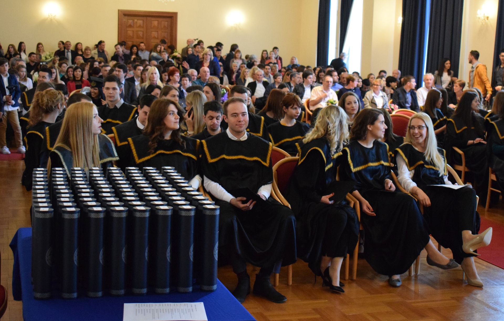 Promocija magistara u Svečanoj dvorani Sveučilišta u Zadru Promocija magistara u Svečanoj dvorani Sveučilišta u Zadru