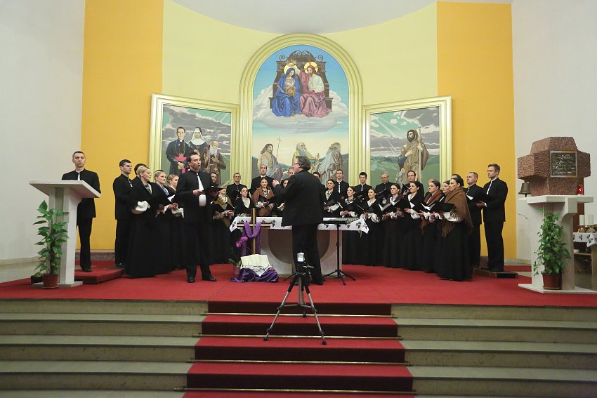 (V)Ladari i (V)Ladarice folklorne scene u Hrvatskoj još jednom oduševili Bibinjce. Foto: Leo Banić