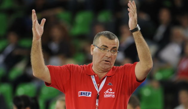 Bydgoszcz, 130909.
Dvorana Sport Arena Luczniczka.
Europsko prvenstvo u kosarci u Poljskoj, drugi krug natjecanja po skupinama 2.kolo grupe E, Hrvatska protiv Francuske.
Na slici: trener hrvatske reprezentacije Jasmin Repesa. 
Foto: Drago Sopta  / CROPIX