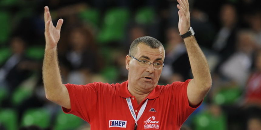 Bydgoszcz, 130909.
Dvorana Sport Arena Luczniczka.
Europsko prvenstvo u kosarci u Poljskoj, drugi krug natjecanja po skupinama 2.kolo grupe E, Hrvatska protiv Francuske.
Na slici: trener hrvatske reprezentacije Jasmin Repesa. 
Foto: Drago Sopta  / CROPIX